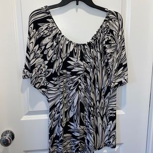 💚Black and White Top